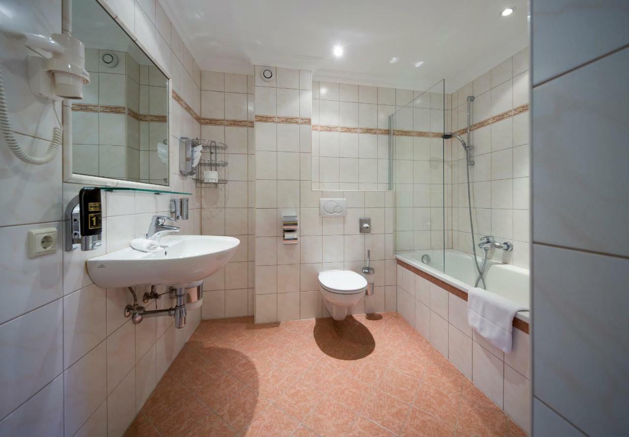 Hotel Bergland Пертизау Екстериор снимка