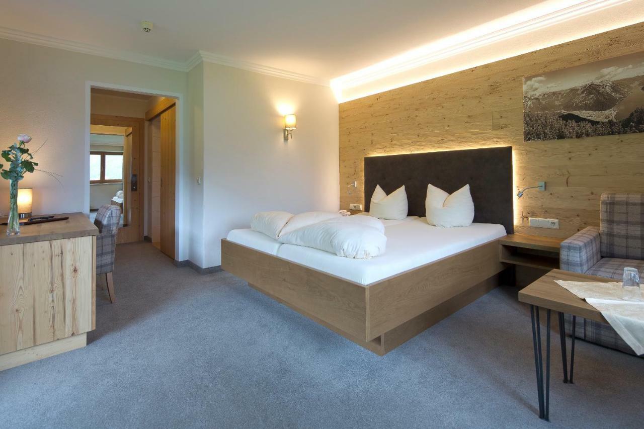 Hotel Bergland Пертизау Екстериор снимка